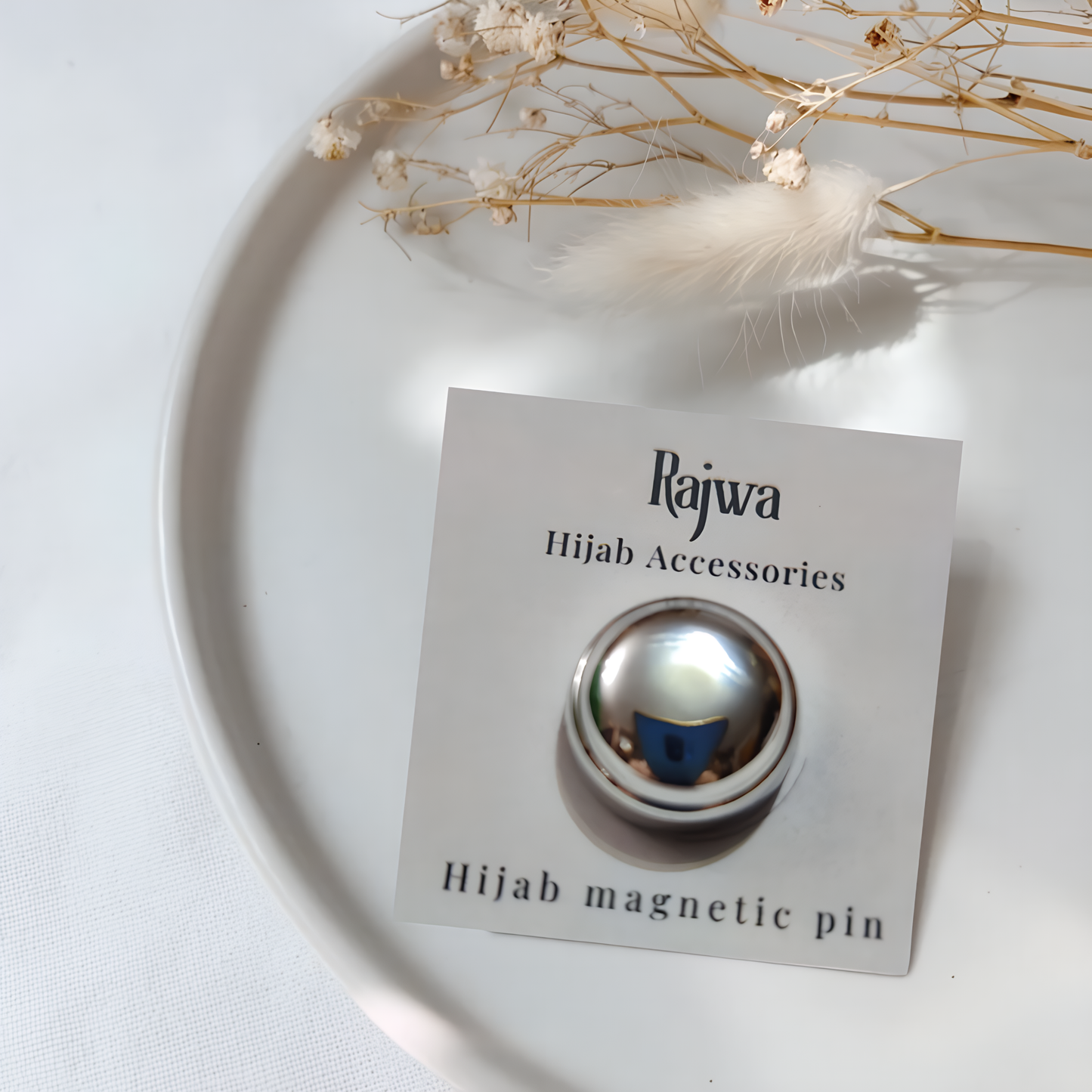 Metallic magnetic pin