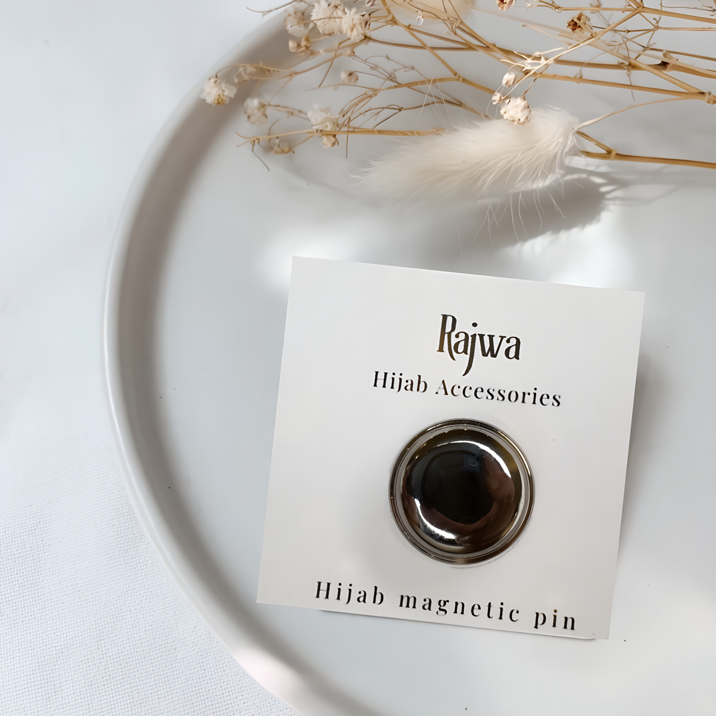 Metallic magnetic pin